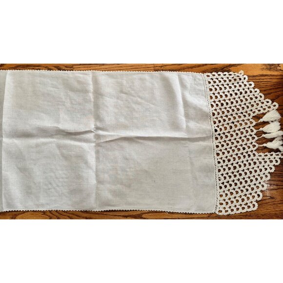 Vintage Handmade Linen Table Runner With Crochet Lace Tassel Trim - Picture 5 of 9